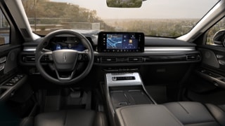 2026 Lincoln Lincoln Aviator Internal Image 2